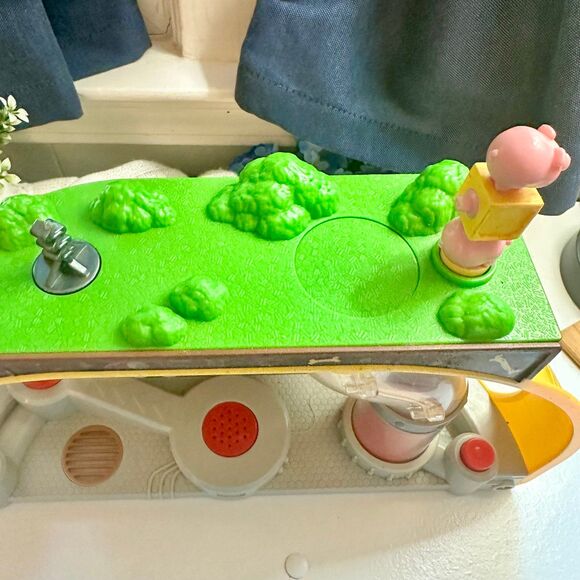 Despicable Me Mineez Dru's Super Lair Minion Playset, Sounds - Picture 4 of 10